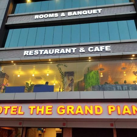 Hotel The Grand Piano - Best Business Hotel In Patan المظهر الخارجي الصورة