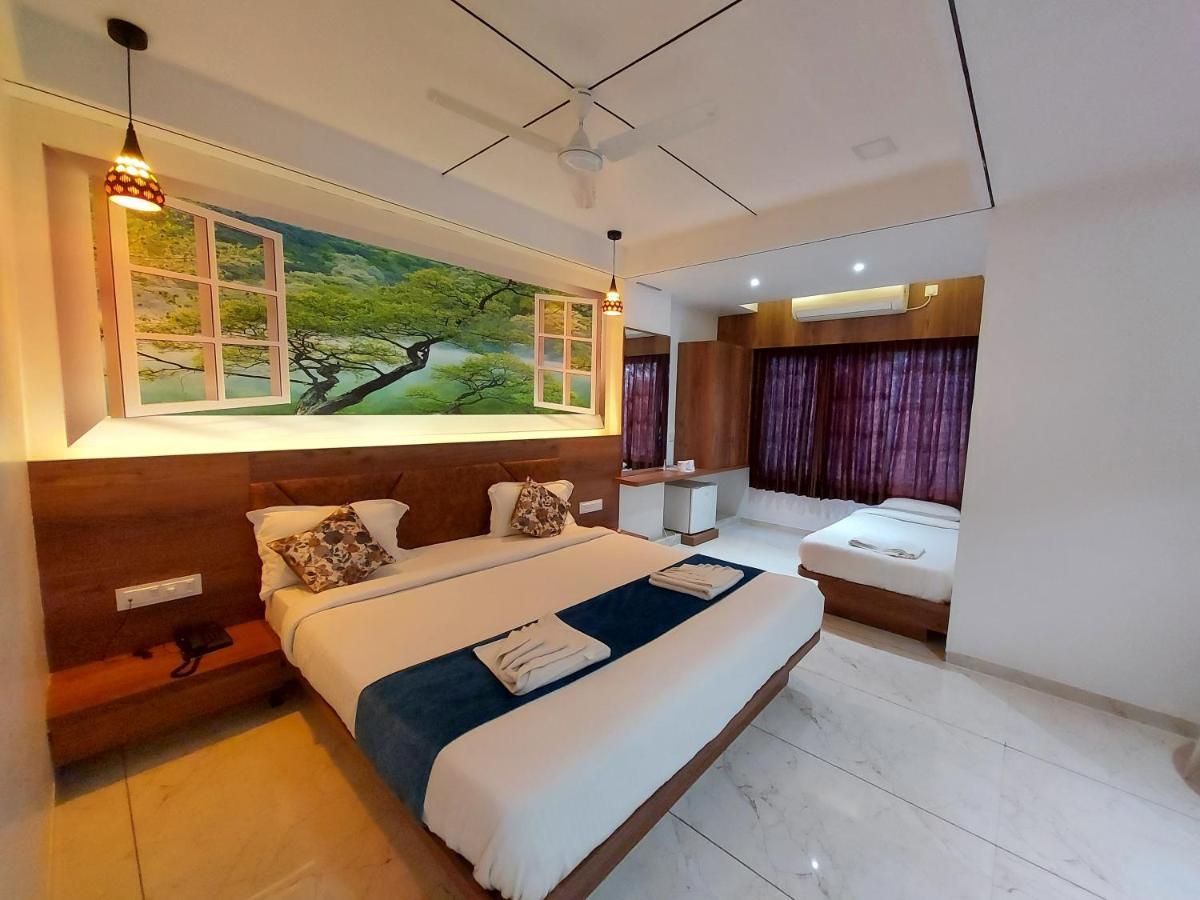 Hotel The Grand Piano - Best Business Hotel In Patan المظهر الخارجي الصورة